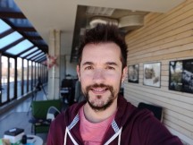 Selfie samples, portrait mode - f/2.0, ISO 100, 1/133s - Oneplus 6T review